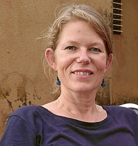 Frédérique Sorg Guigma est Secrétaire général d’E-CHANGER. L’association travaille dans trois pays, chacun disposant d’une coordination, dont au Burkina Faso.